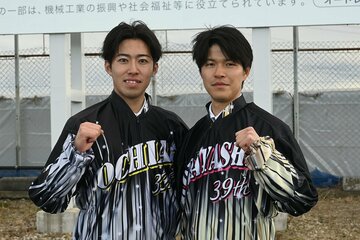 最優秀賞の小林右京（右）と落合春翔