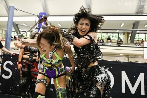 スターダム】上谷沙弥がAZMに「お前を泣かせてやる」 王者同士が2 スターダム】上谷沙弥がAZMに「お前を泣かせてやる」 王者同士が2