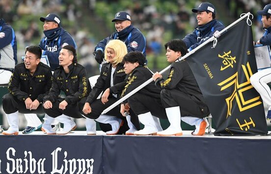  〝東京リベンジャーズ〟で登場した（左から）宮川哲、若林、佐野、山野辺、浜屋（東スポWeb）