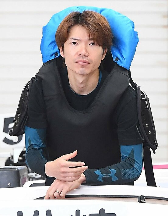  初日は連勝発進の松崎祐太郎