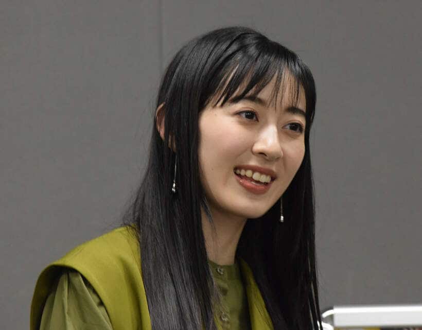  母の斉藤由貴とよく似ている水嶋（東スポWeb）