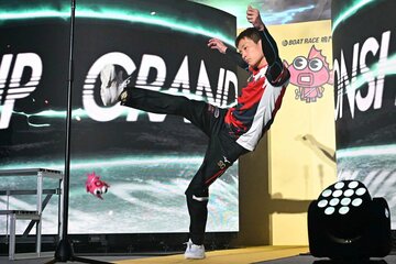 ボレーシュート空振りの土屋智則