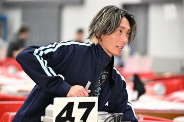 予選トップ通過を狙う峰竜太