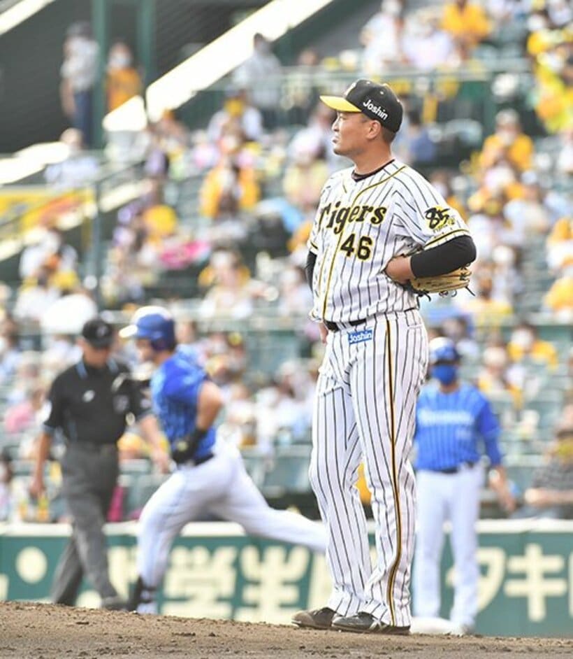  オースティンに一発を浴びた秋山