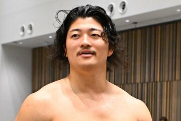 N-1開幕戦で左足を負傷し、欠場中のOZAWA