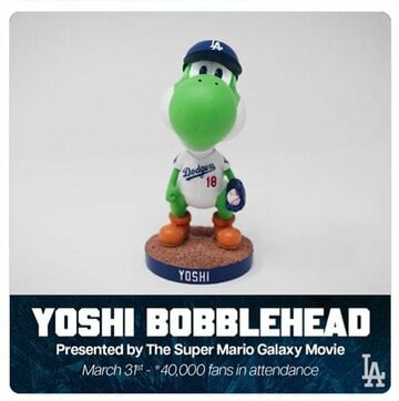「ヨッシー」コラボのボブルヘッド人形（ドジャースの公式Ｘから）