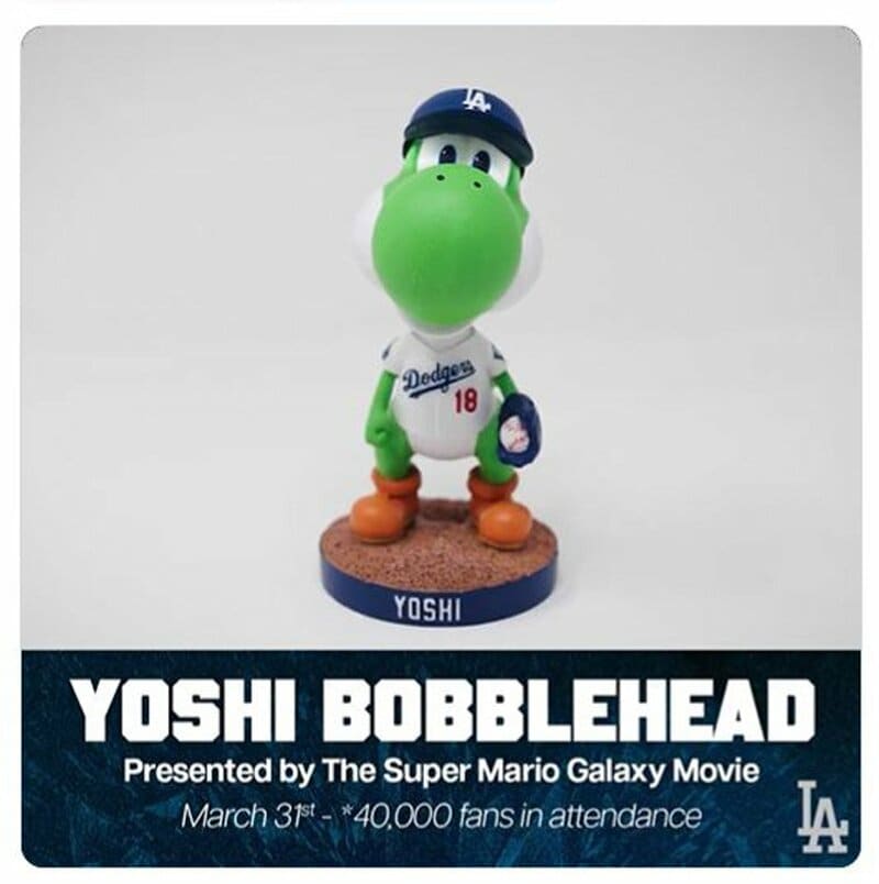 「ヨッシー」コラボのボブルヘッド人形（ドジャースの公式Ｘから）